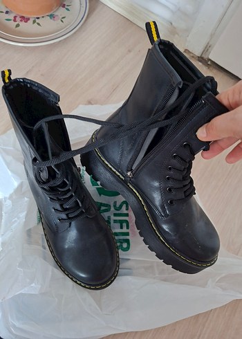 Siyah Bağcıklı Kadın Stiletto sıfır bot - Görsel 4