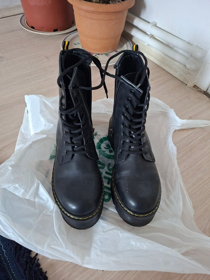 Siyah Bağcıklı Kadın Stiletto sıfır bot - Görsel 3