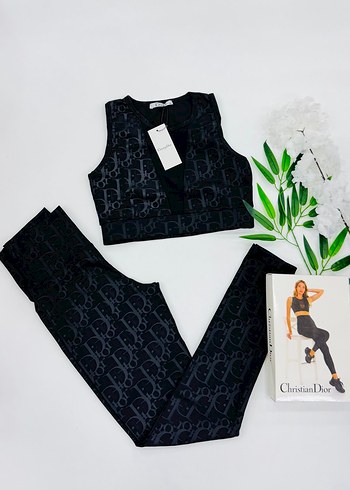 Calvin Klein Siyah Desenli V Yaka Spor Takım