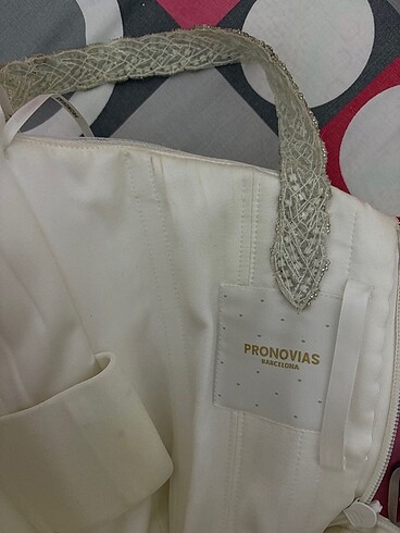 gelinlik sadece 3 saat giyildi - Görsel 5