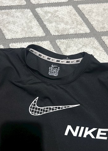 Siyah Nike Pro Baskılı Tişört - Görsel 5