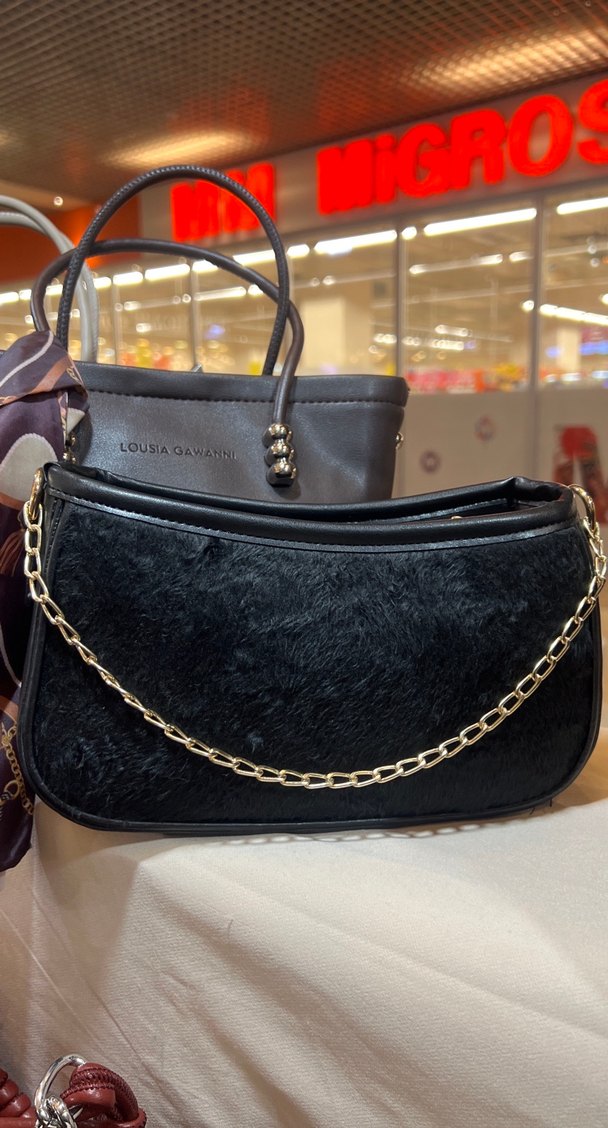 Süet Zincirli Kadın Çanta - Görsel 3