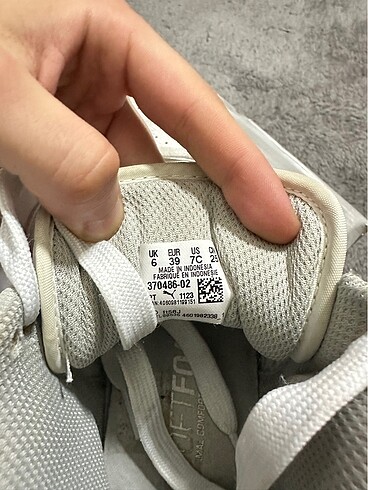 39 Beden beyaz Renk Puma orjinal ayakkabı