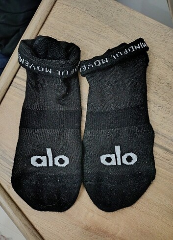 37 Beden Alo Yoga Çorap 