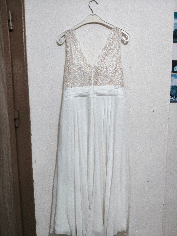 V Yaka A Kesim Uzun Beyaz Gelinlik - Görsel 4