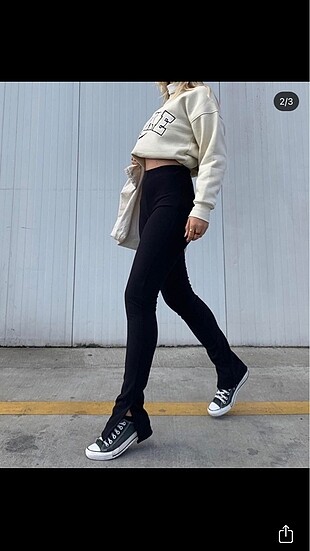 Zara paçası yırtmaçlı tayt