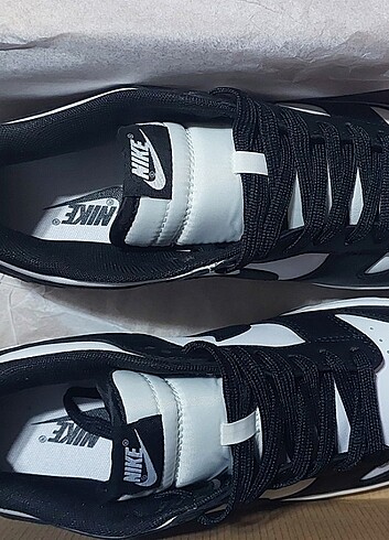Nike Dunk Low Retro