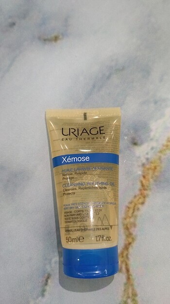 Uriage Xemose Cleansing Soothing Oil - Yüz ve Vücut için Temizle