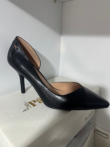 Nine West Stiletto