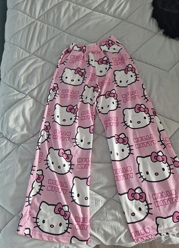 Hello Kitty Eşofman 