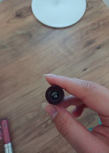 NYX Nyx Likit Mat Bordo Ruj