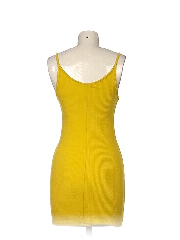 s Beden Bershka Mini Elbise %70 İndirimli.