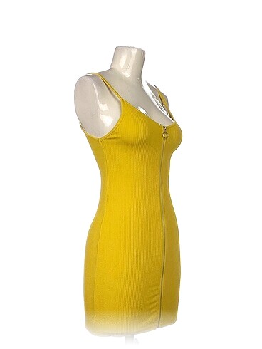 Bershka Bershka Mini Elbise %70 İndirimli.