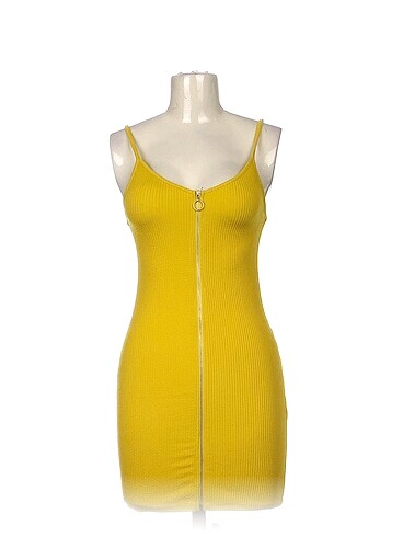 Bershka Mini Elbise %70 İndirimli.