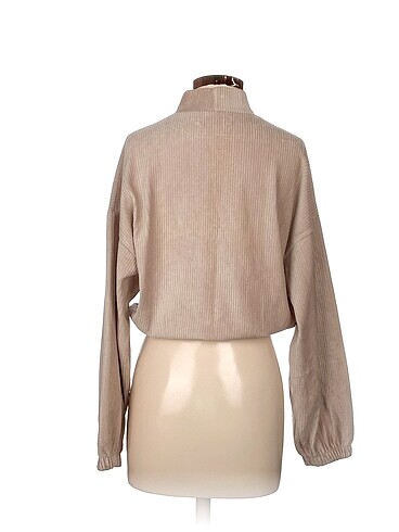 m Beden Bershka Bluz %70 İndirimli.