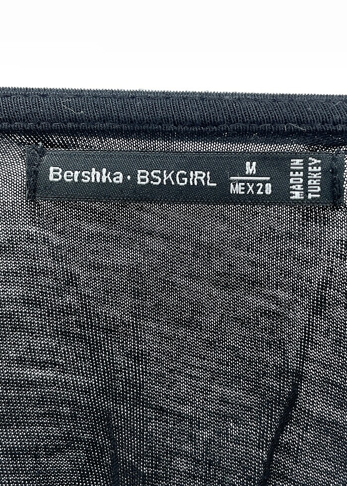 Bershka T-shirt %70 İndirimli. - Görsel 4