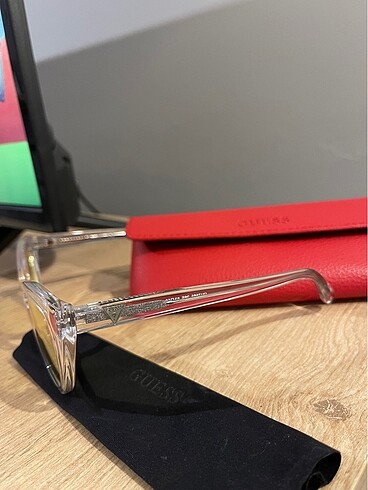 guess cateye sarı gözlük - Görsel 2