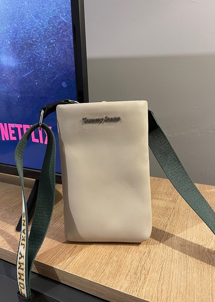 tommy jeans telefon çantası - Görsel 2