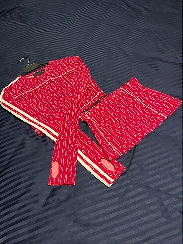 adidas ıvy park crop bluz - Görsel 6