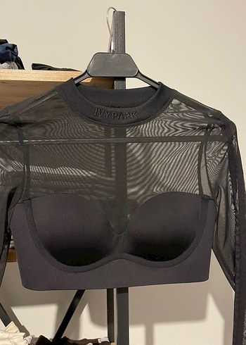 adidas x IVY PARK Siyah Mesh Crop Top - Görsel 3