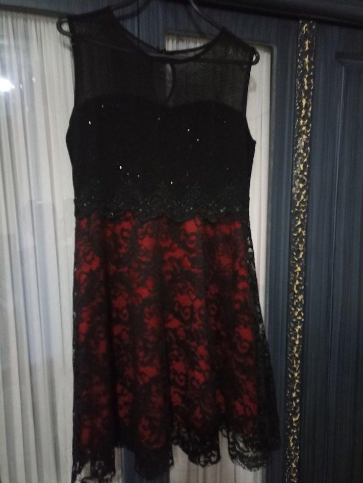 Bordo Siyah Dantel Detaylı Straplez Midi Elbise - Görsel 2