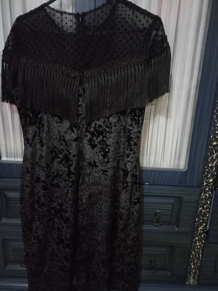 Püsküllü Siyah Gotik Kadın Abiye Elbise - Görsel 3