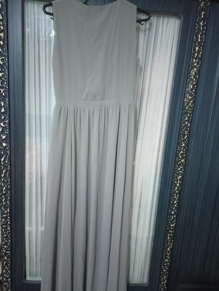 Gri V Yaka Kolsuz Uzun Elbise - Görsel 4