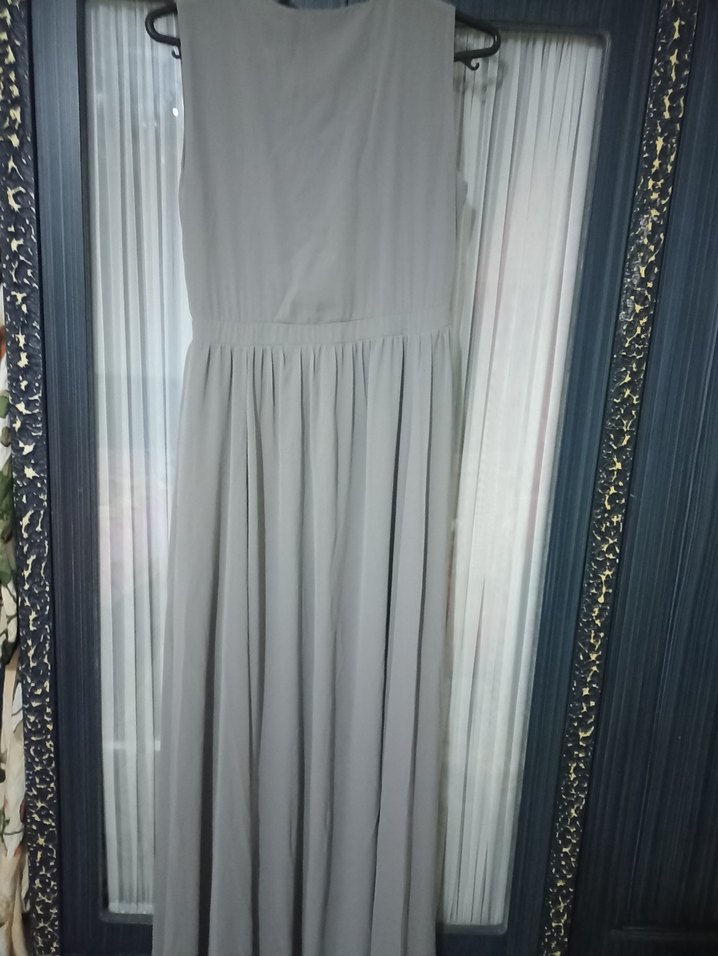 Gri V Yaka Kolsuz Uzun Elbise - Görsel 3