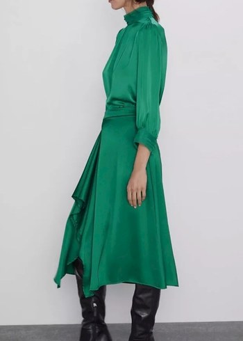 Zara Zara marka yeşil renk saten etek