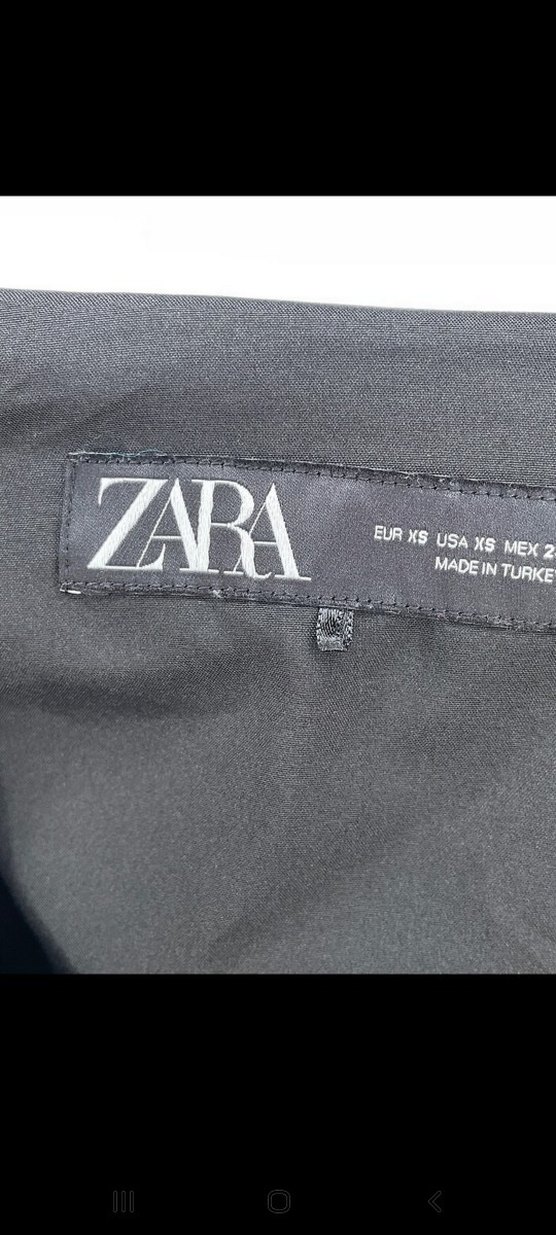 Zara marka siyah renk fermuarlı yelek - Görsel 5