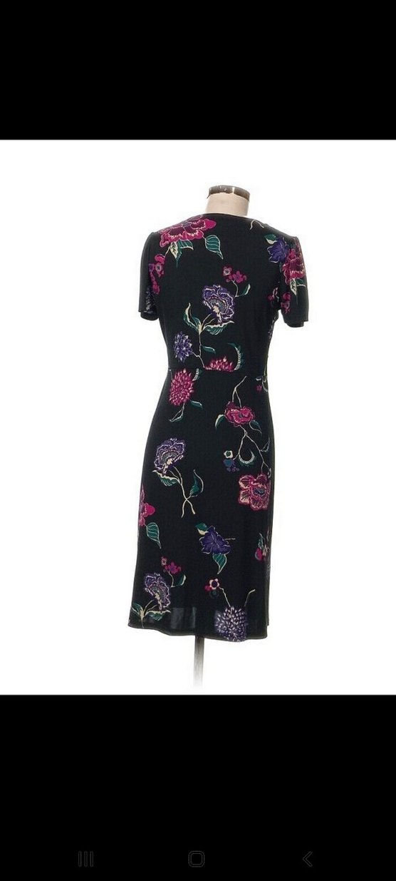 Çiçek Desenli Midi V Yaka Elbise - Görsel 3