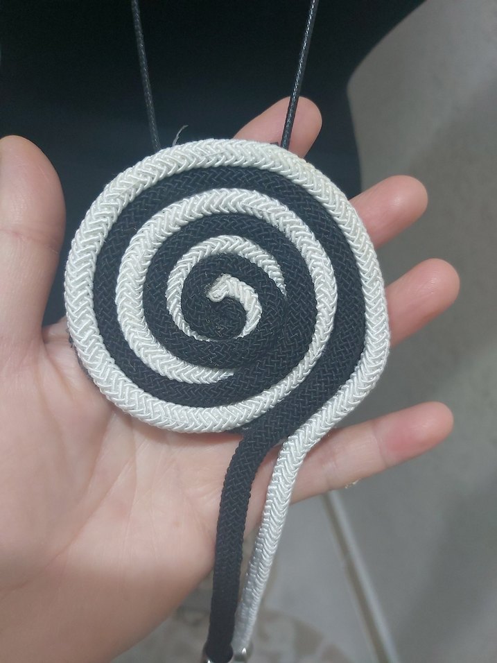 Lamante marka siyah beyaz tasarım kolye - Görsel 3