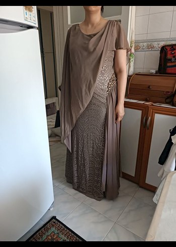 Bej Yılan Desenli Drapeli Uzun Abiye Elbise - Görsel 2