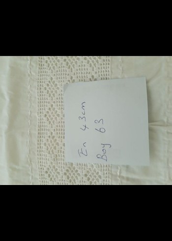 Beden Nakışlı Beyaz Parlak 2 çift yastık