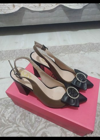 Diğer Tokalı Siyah Topuklu Kadın Ayakkabı