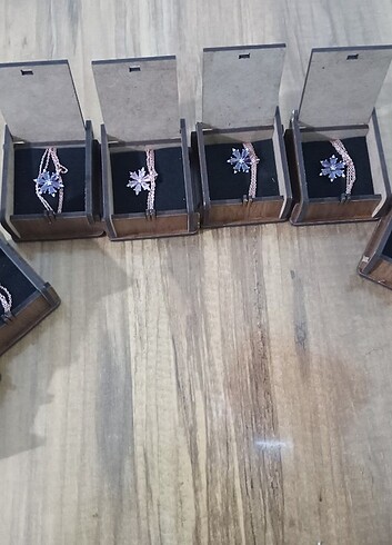 Beden çeşitli Renk Gerçek Ametist Taşlı Mor Lotus Çiçeği Gümüş Kolye Rose Kaplama