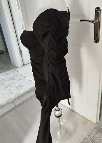 Zara Siyah Drapeli Straplez Mini Gotik altında çengelli