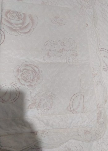 Krem Pastel Desenli Yatak Örtüsü bikac defa serildi   sıfır gibi - Görsel 8