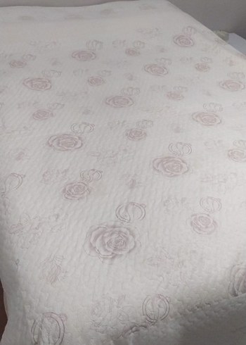 Krem Pastel Desenli Yatak Örtüsü bikac defa serildi   sıfır gibi - Görsel 10