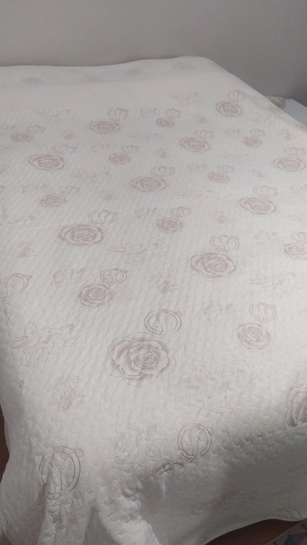 Krem Pastel Desenli Yatak Örtüsü bikac defa serildi   sıfır gibi - Görsel 3