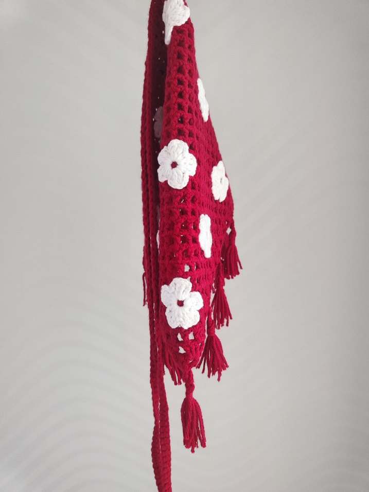 Güpür Detaylı Kırmızı Örgü Bohem Saç Bandı - Görsel 2