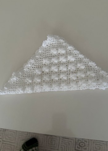 Beyaz El Örgüsü Dantel Motifli Kare Örtü - Görsel 3