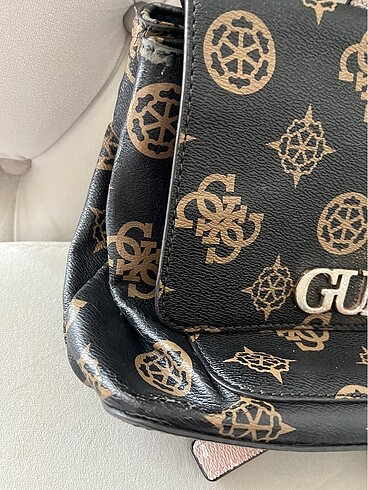  Beden Guess çanta