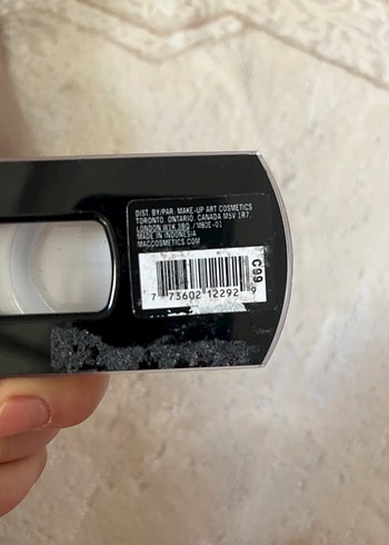 MAC Gri Tonlu Takma Kirpik - Görsel 4