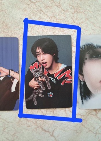 Beden 1 siyah 1 mavi holder + 2 han jisung lomocard