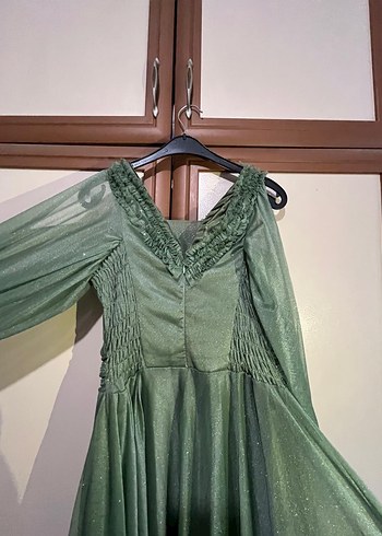 Yeşil Parlak Kayık Yaka Uzun Elbise - Görsel 4