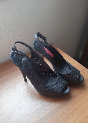 Tokalı Siyah Stiletto Topuklu Kadın Ayakkabı - Görsel 5