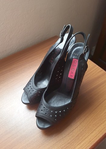 Tokalı Siyah Stiletto Topuklu Kadın Ayakkabı - Görsel 2