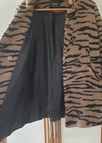 Zebra Desenli Kahverengi Kadın Midi Kaban - Görsel 4