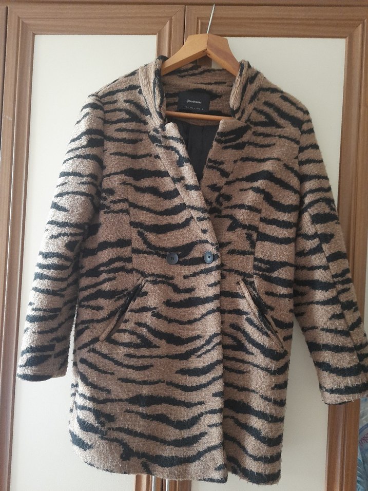 Zebra Desenli Kahverengi Kadın Midi Kaban - Görsel 3